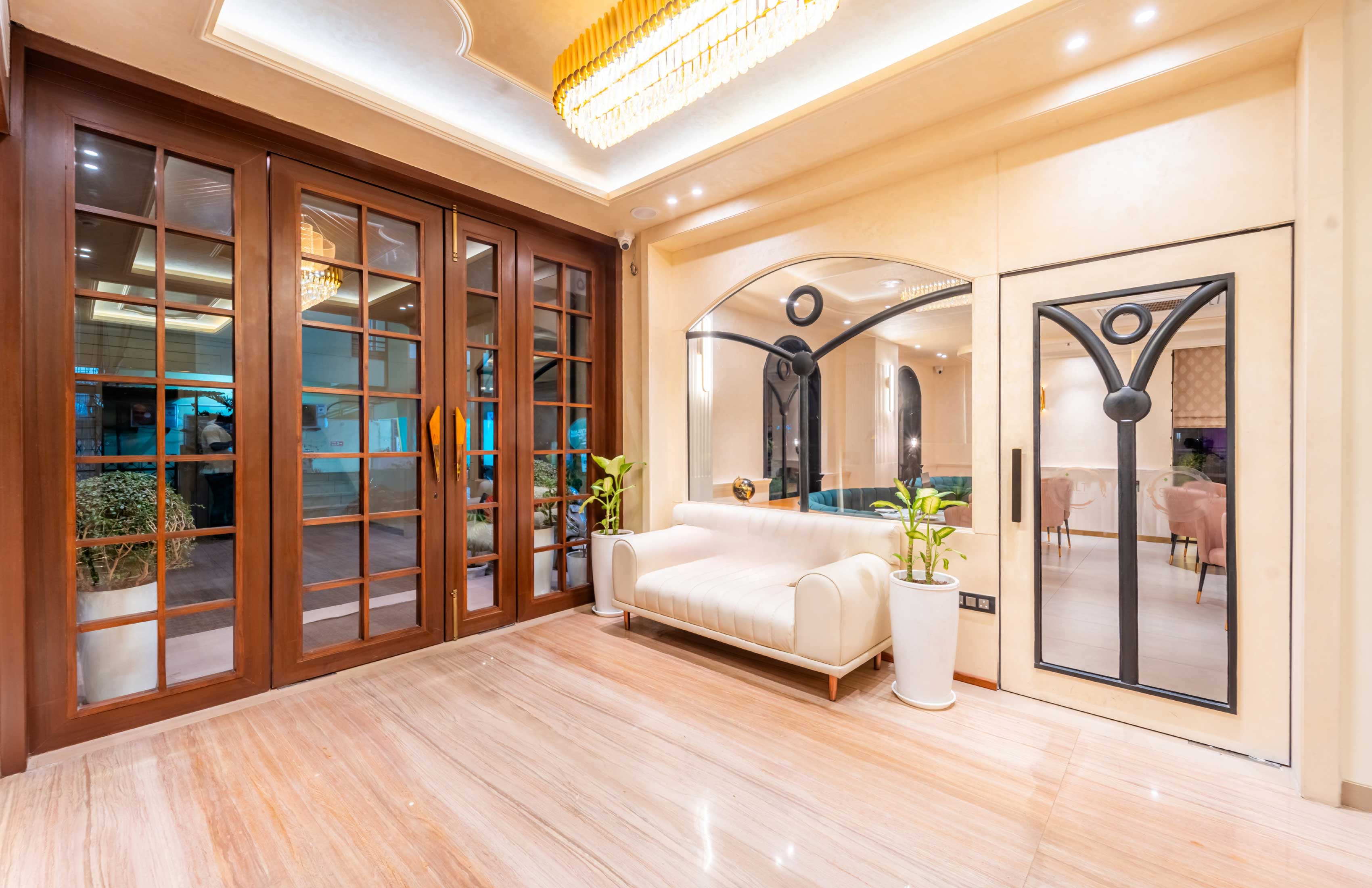 SCARLET lobby seating