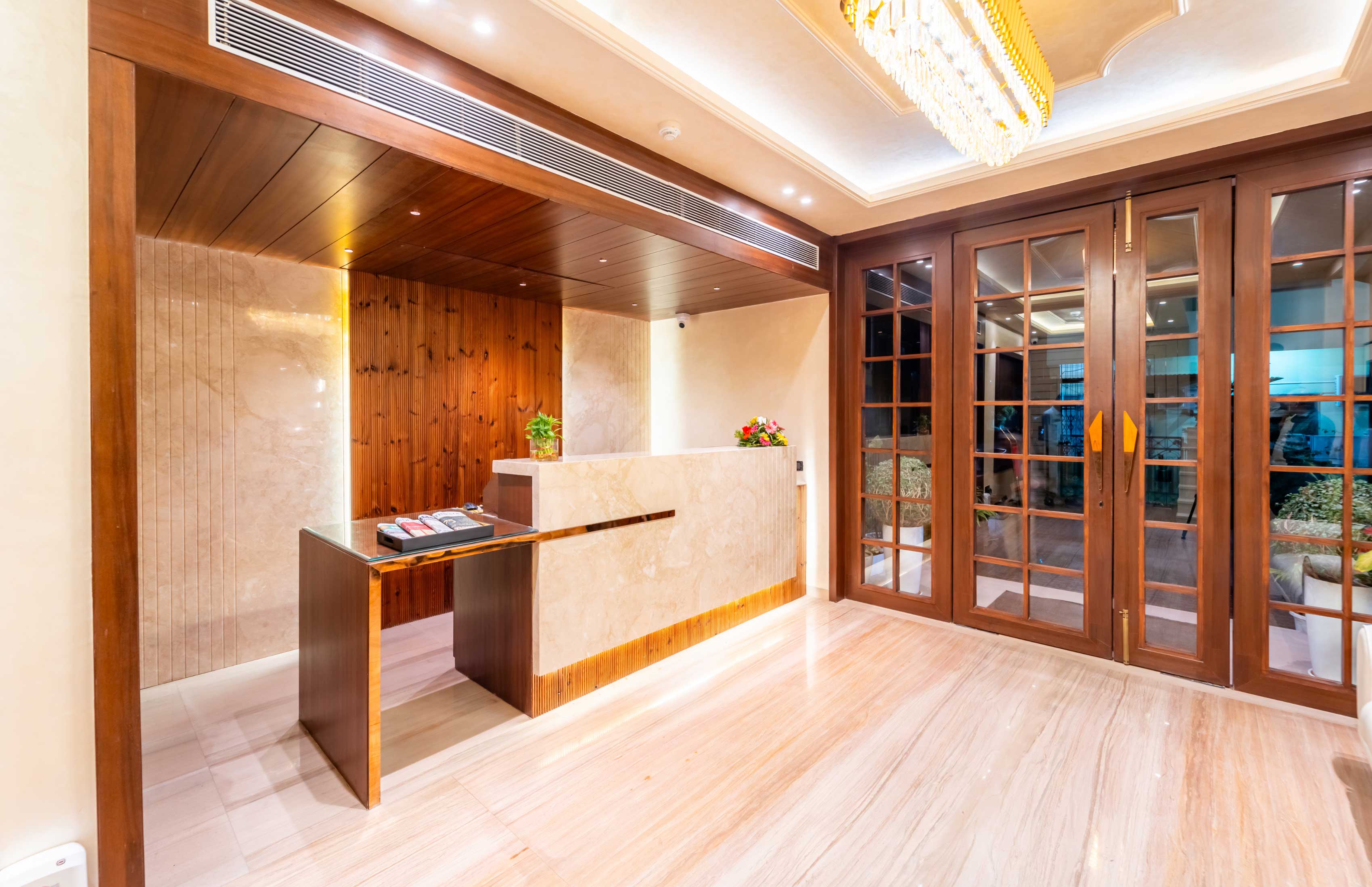 SCARLET Hotel reception